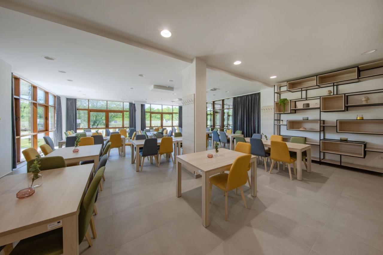 Otocki Virovi Hostel Otok  Екстериор снимка